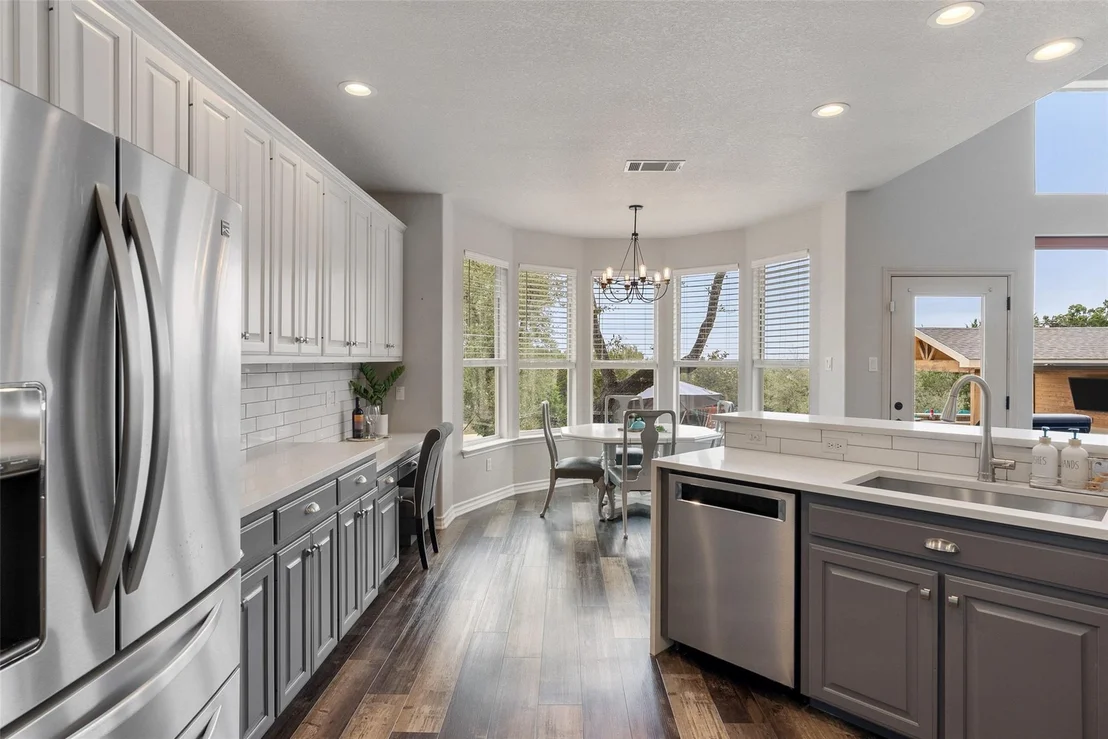 Photo of 320 Heritage DR