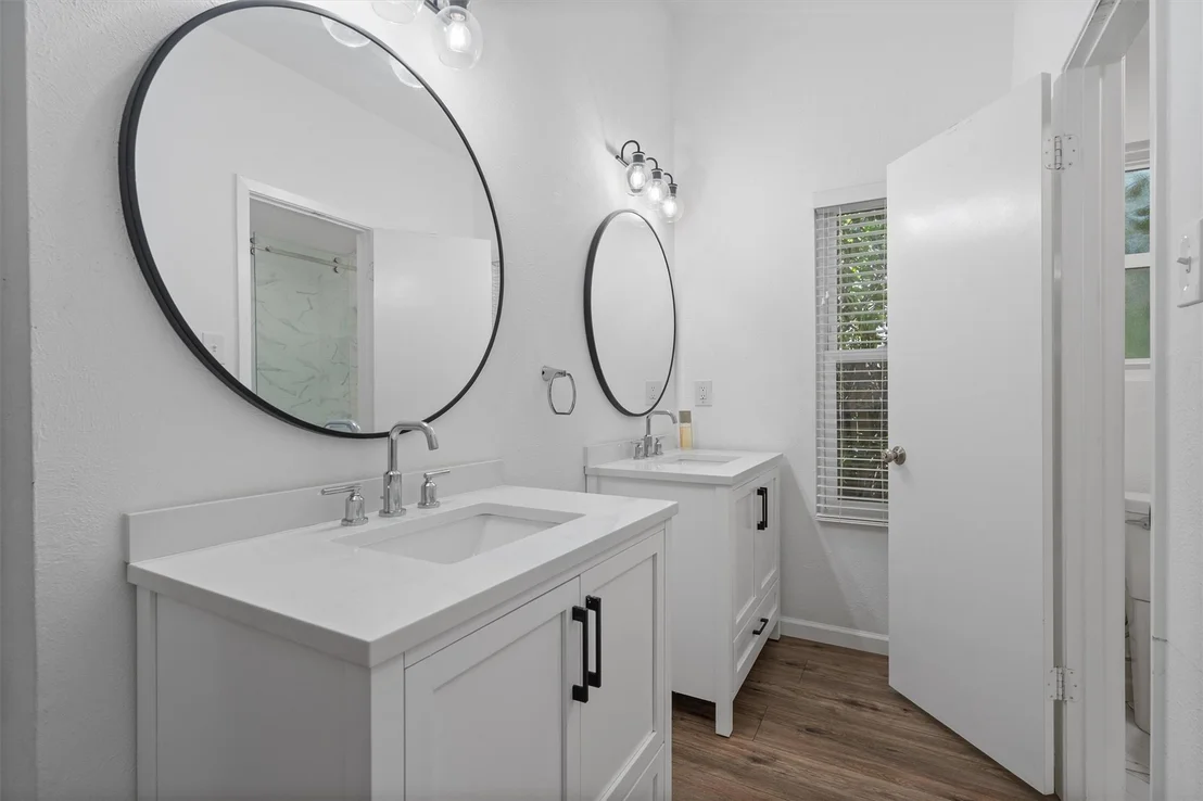 Photo of 705 Chestnut XING