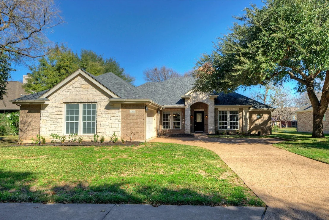 Photo of 10833 Olympia Fields LOOP