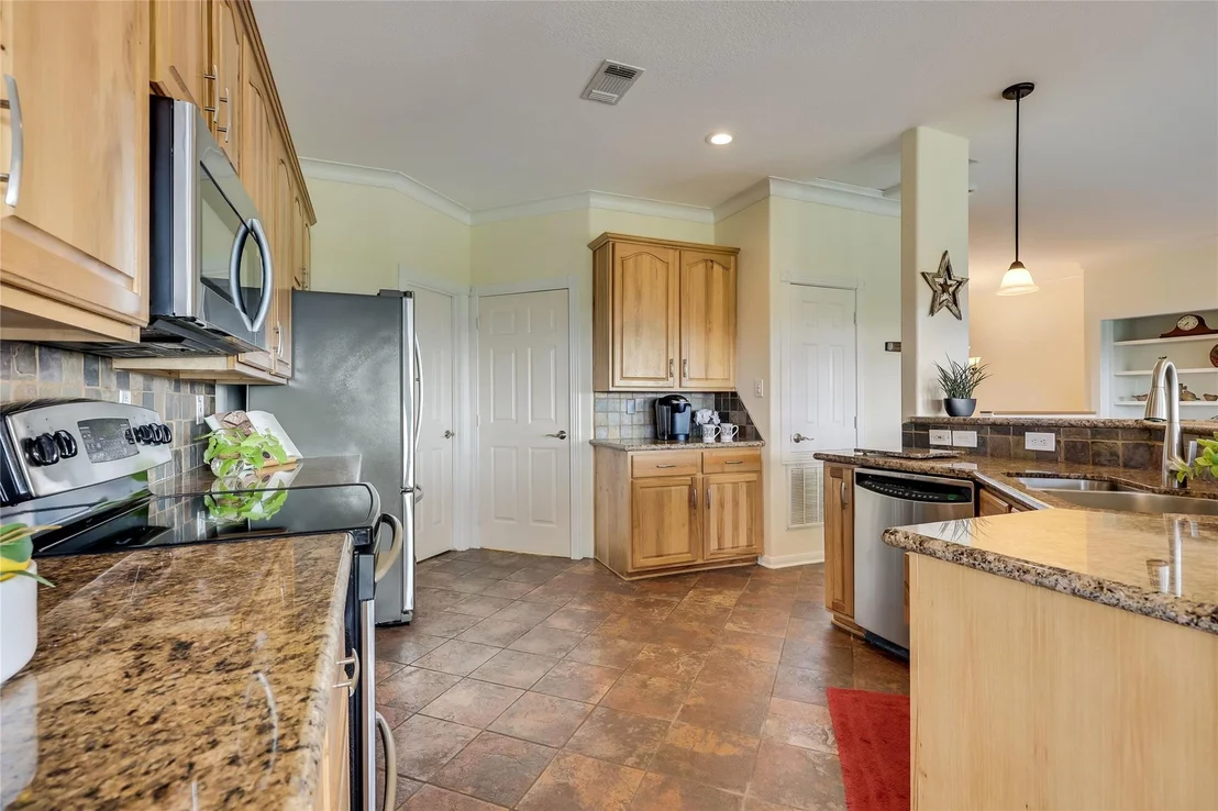 Photo of 5200 Arrowhead DR