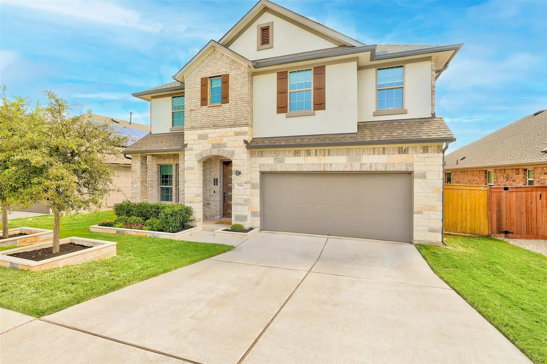 Photo of 2708 Brushwood Meadow