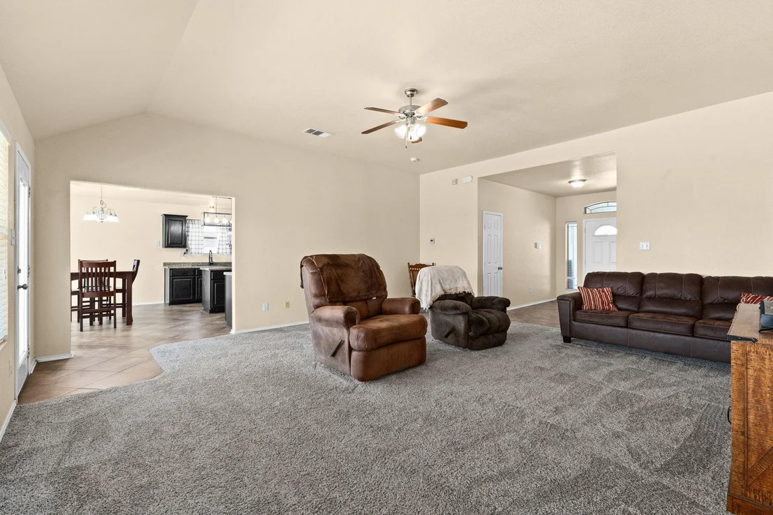 Photo of 404 Curtis DR