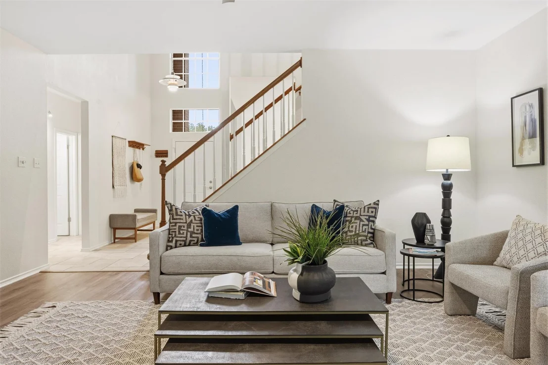 Photo of 403 Paint Brush CIR