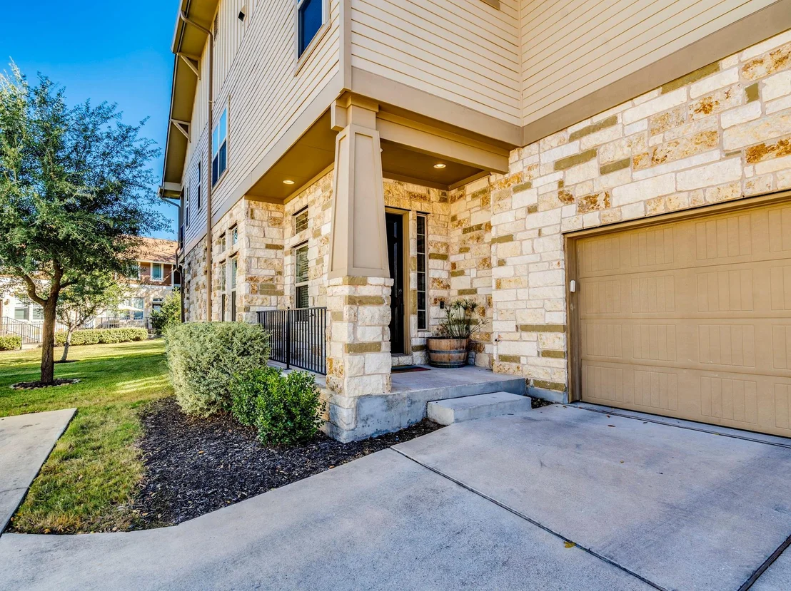 Photo of Unit 1903 at 2930 Grand Oaks LOOP