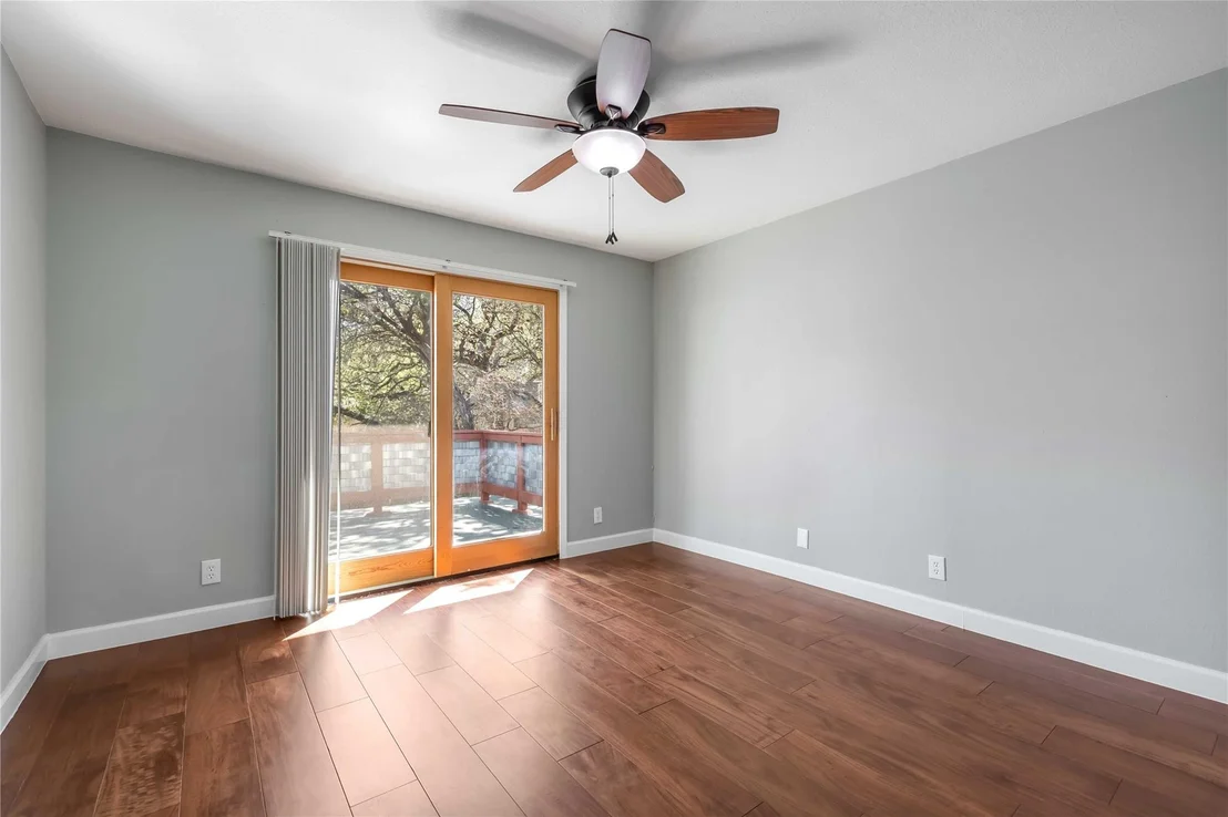 Photo of Unit B at 1703 Waterloo TRL