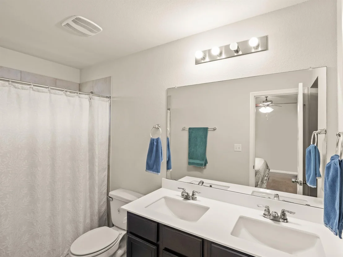 Photo of 574 W Nautical LOOP