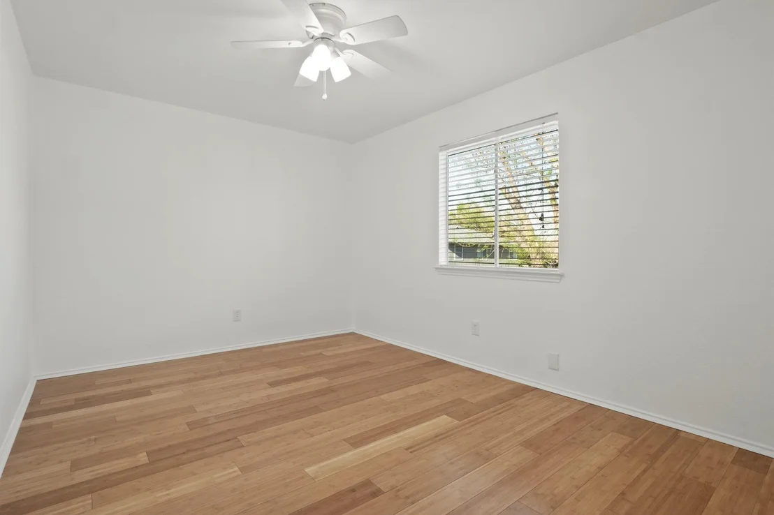 Photo of 604 S 4th ST