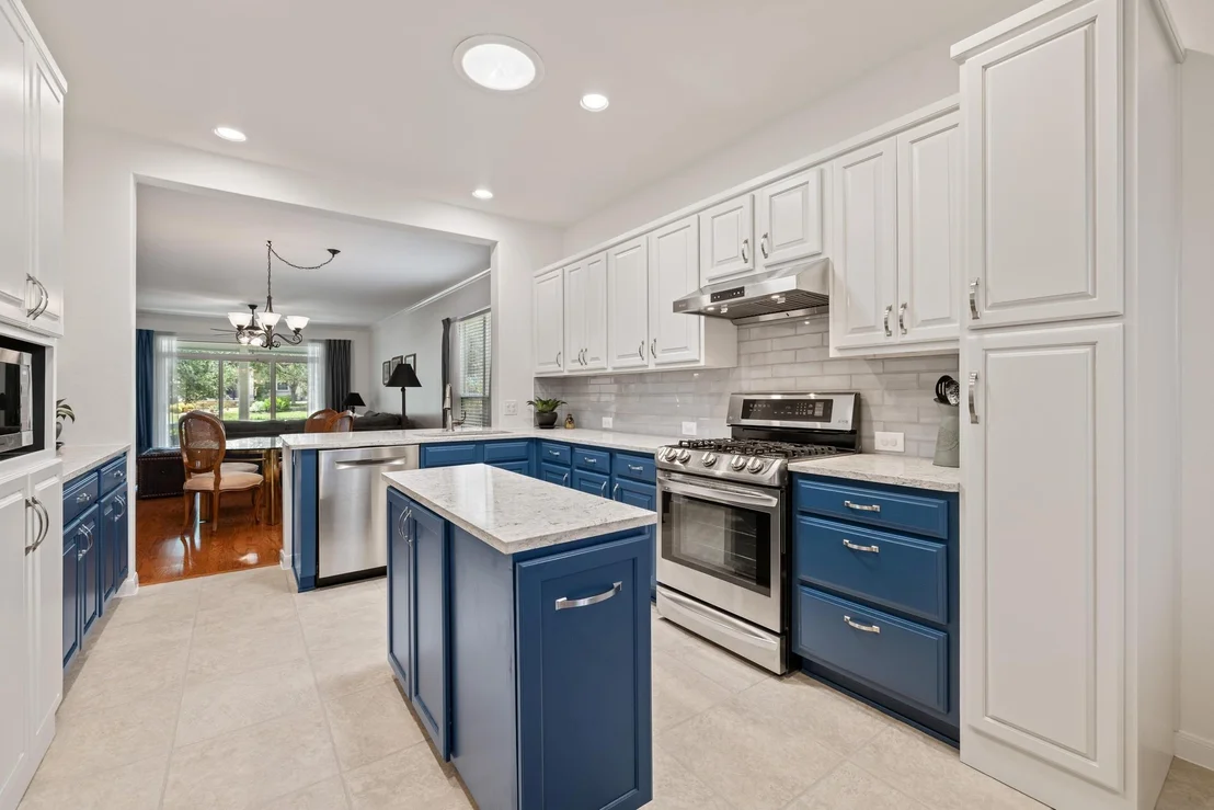 Photo of 302 Rosecliff DR