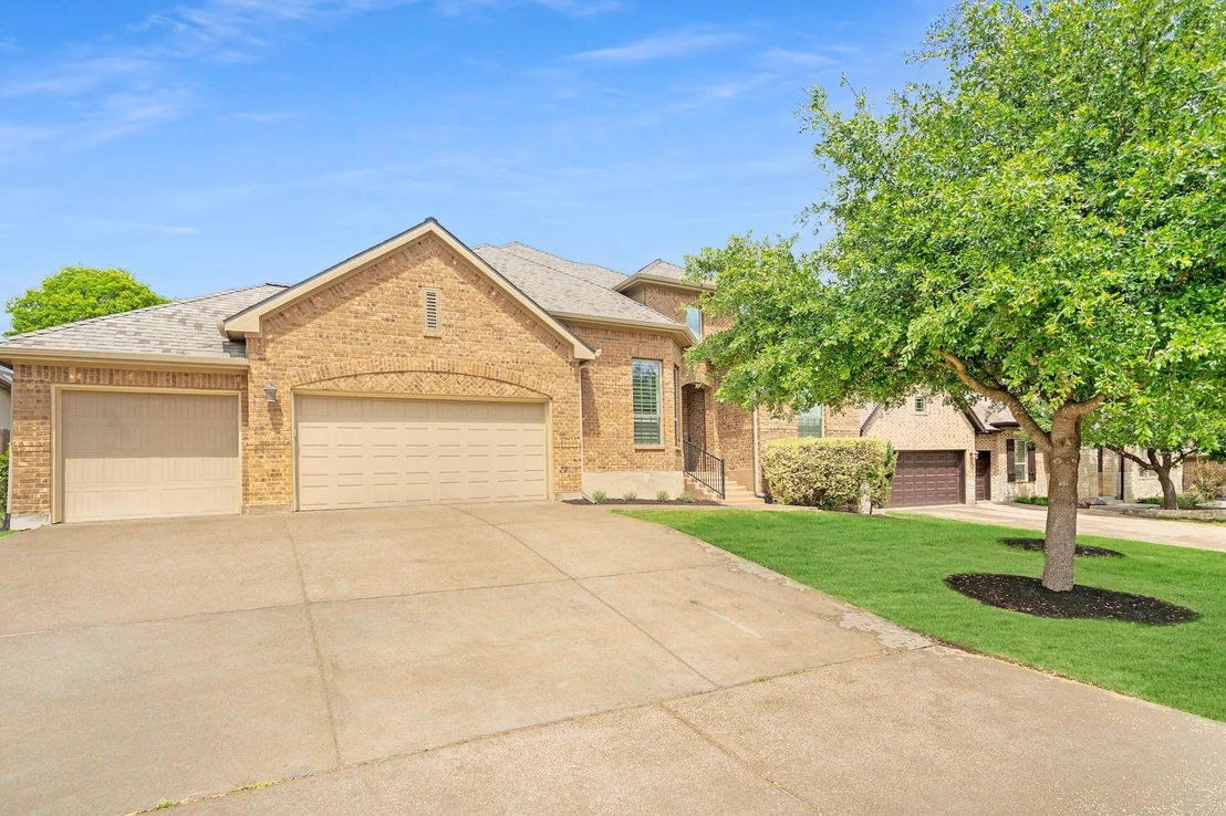 Photo of 557 Merion DR