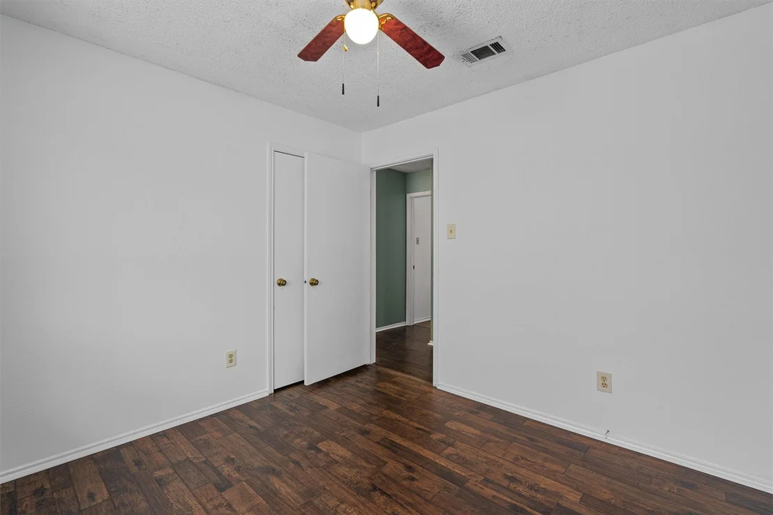 Photo of 4700 Fallenash DR