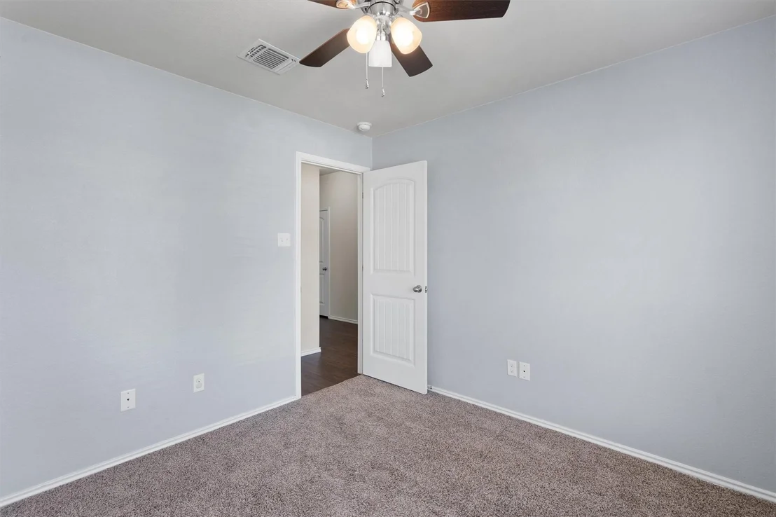 Photo of 162 Beth Ann LOOP