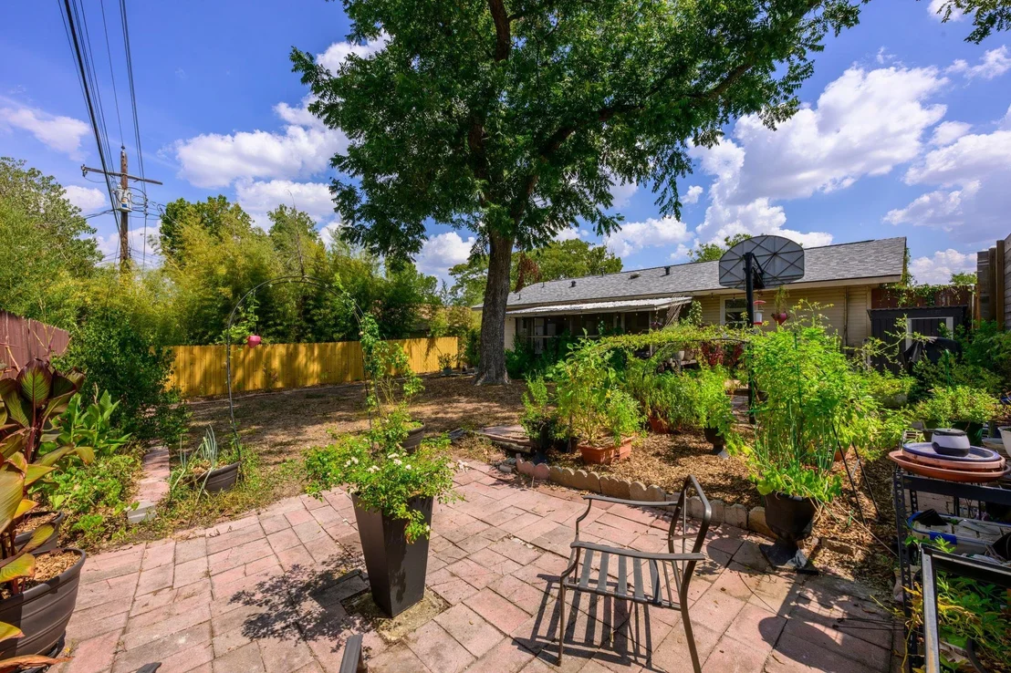 Photo of 2702 Little John LN