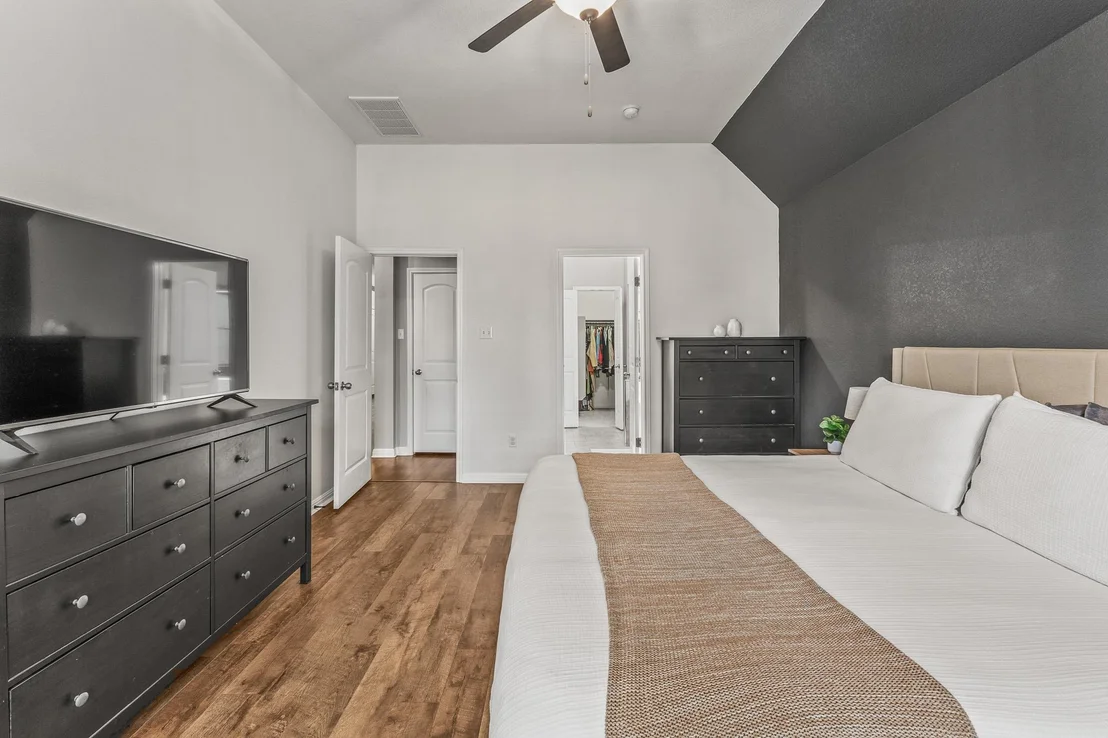 Photo of 3511 Castleton DR