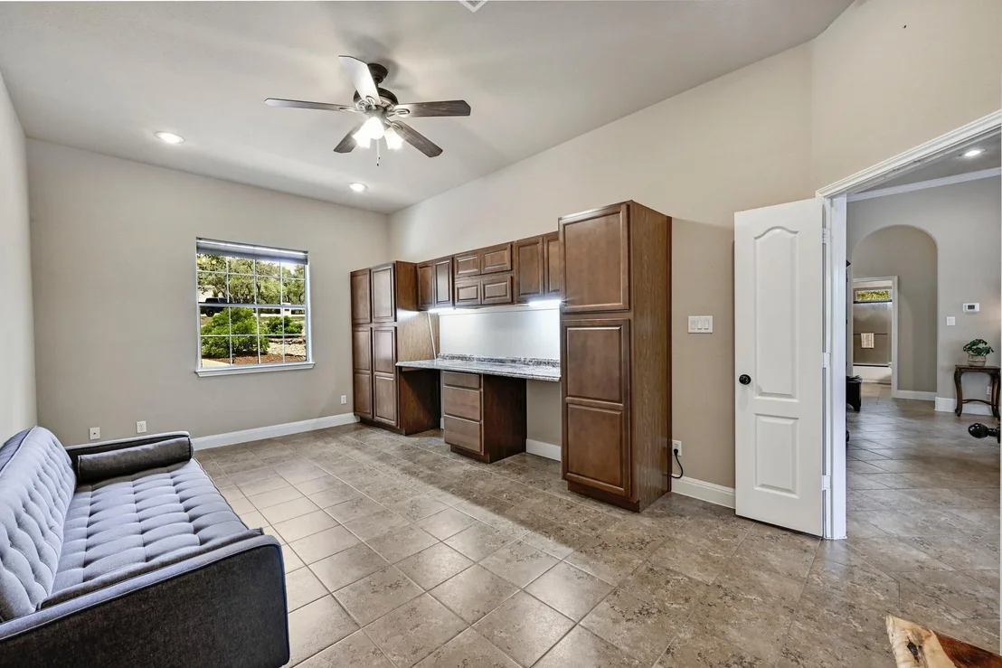 Photo of 615 Mountain Crest DR