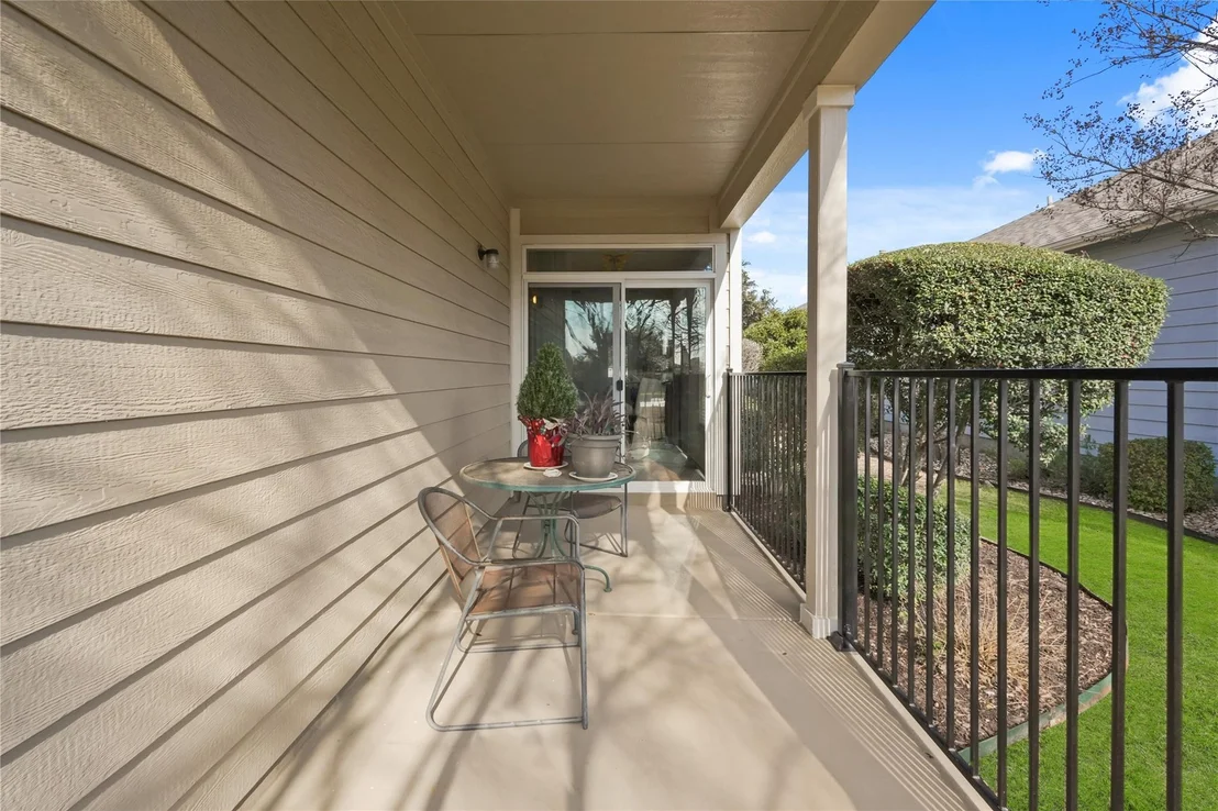 Photo of 113 Hampton CIR