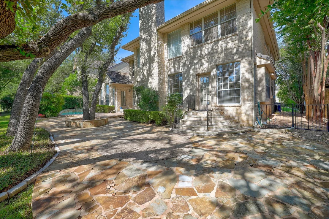 Photo of 38 Tiburon DR