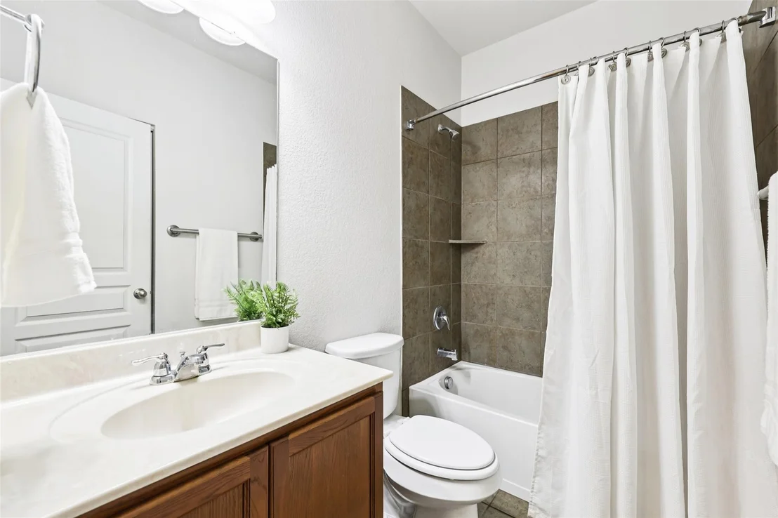 Photo of 1524 Sanders