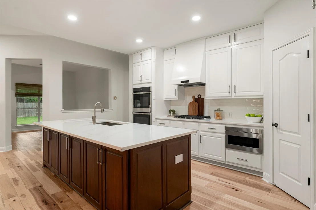 Photo of 7805 Crandall RD