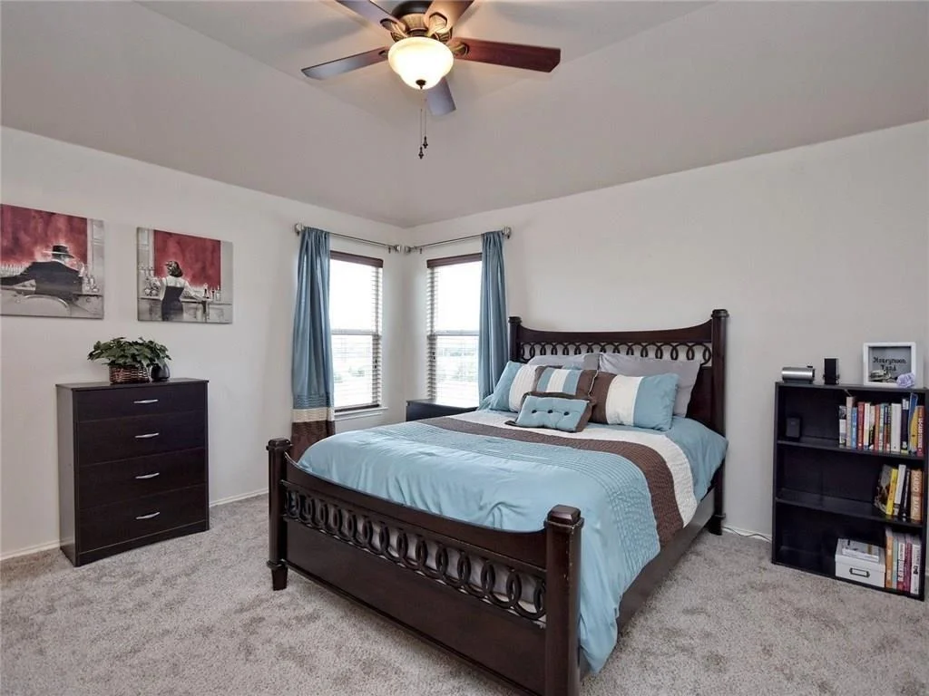 Photo of 1206 Hensley DR