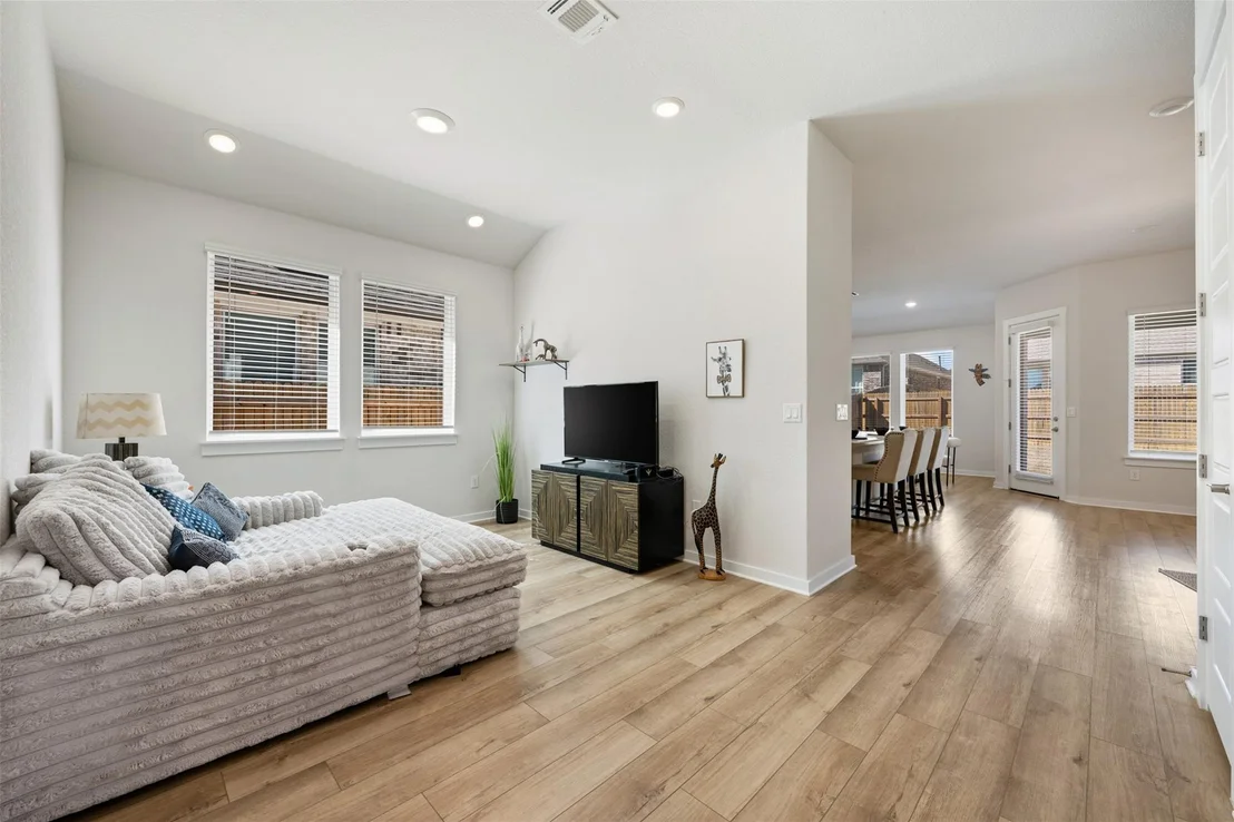 Photo of 405 Mountain Sky BND