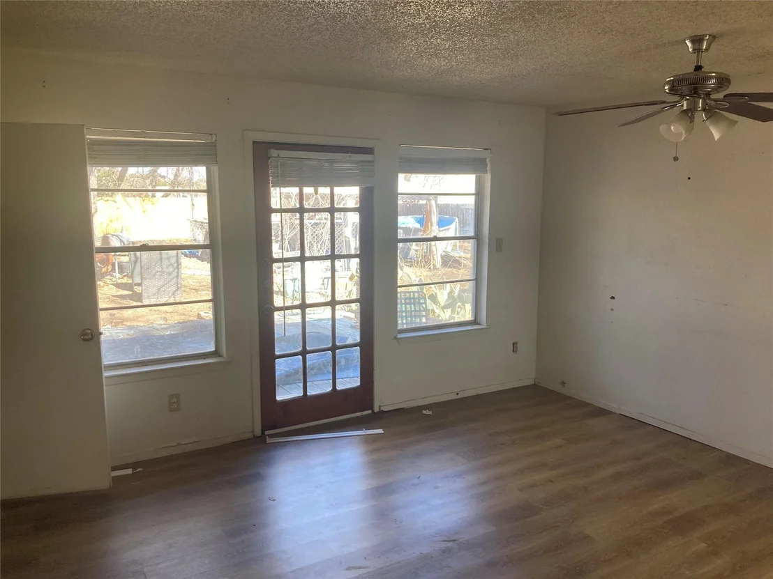 Photo of 1603 Park LN