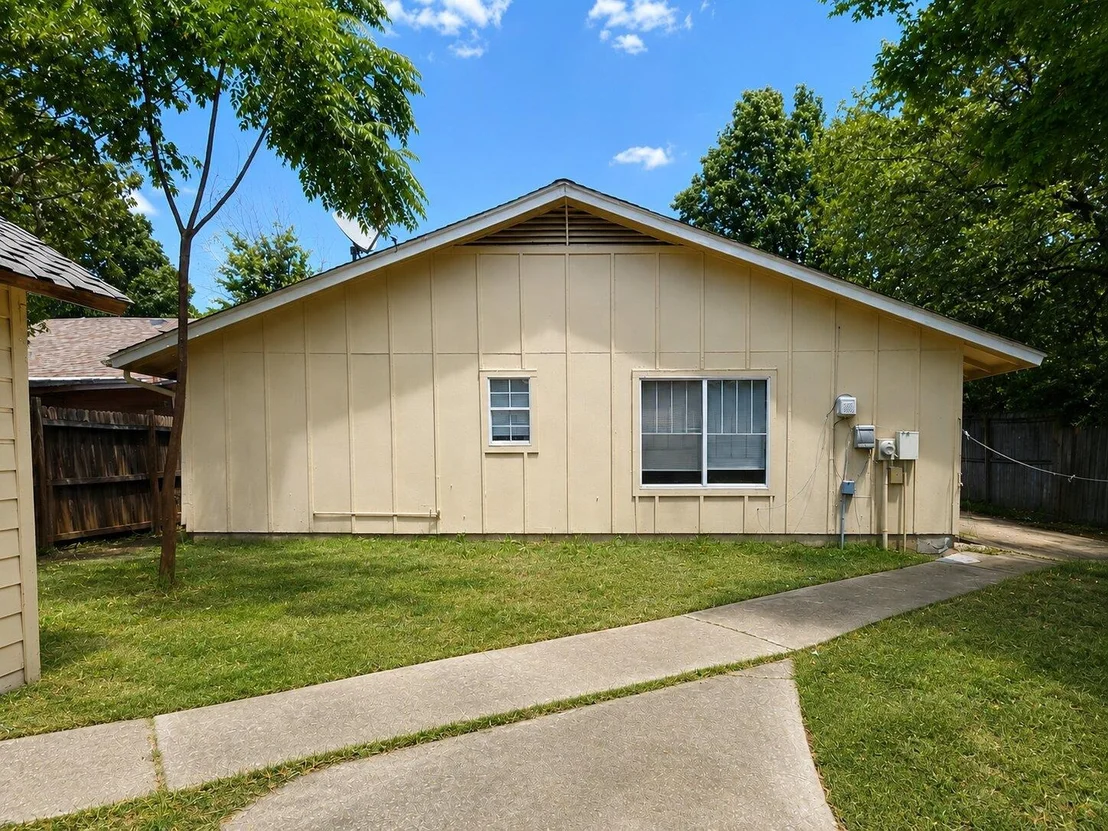 Photo of 5610 Tallow Tree DR