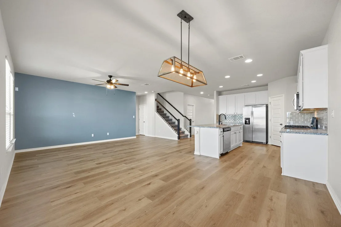 Photo of 5408 Vanner PATH