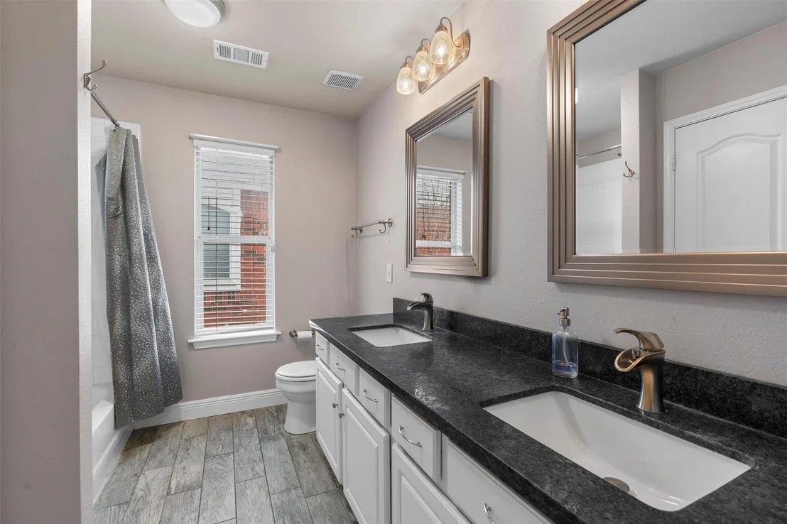 Photo of 813 Indian Run DR