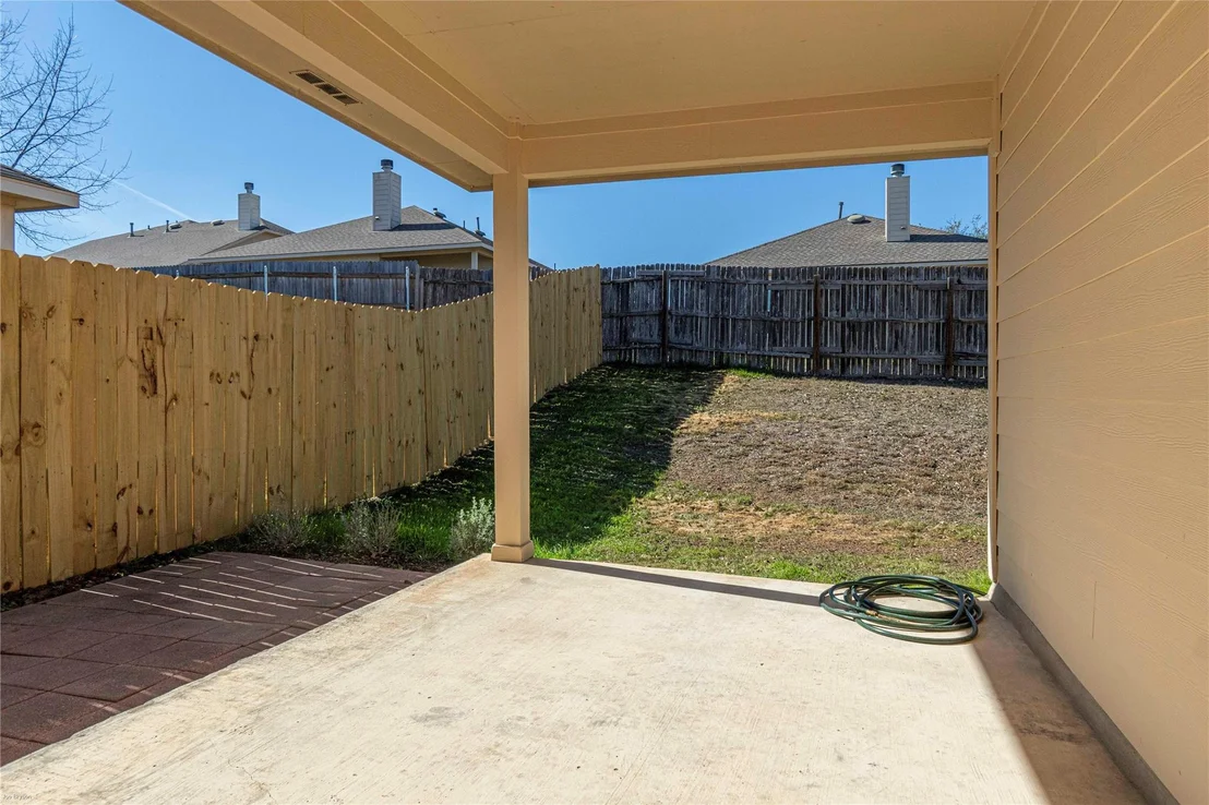 Photo of 249 Ashwood N
