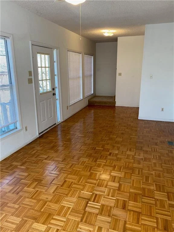 Photo of 1606 Wethersfield RD