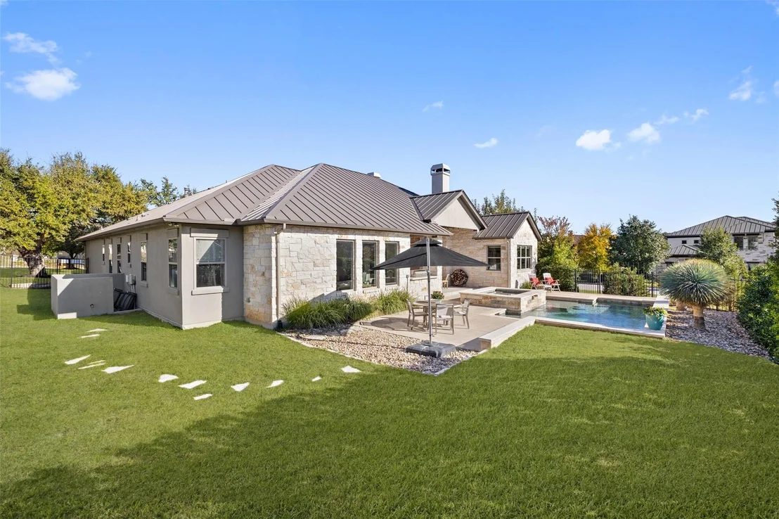 Photo of 812 Kenspur LN