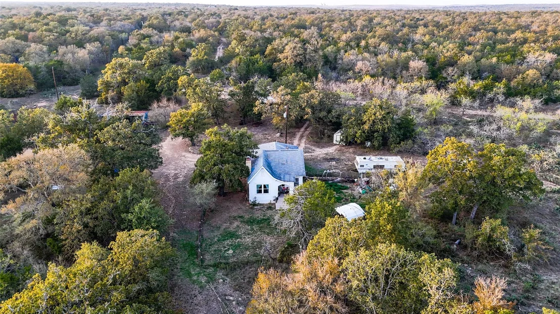 Photo of 137 Shady Oaks LOOP