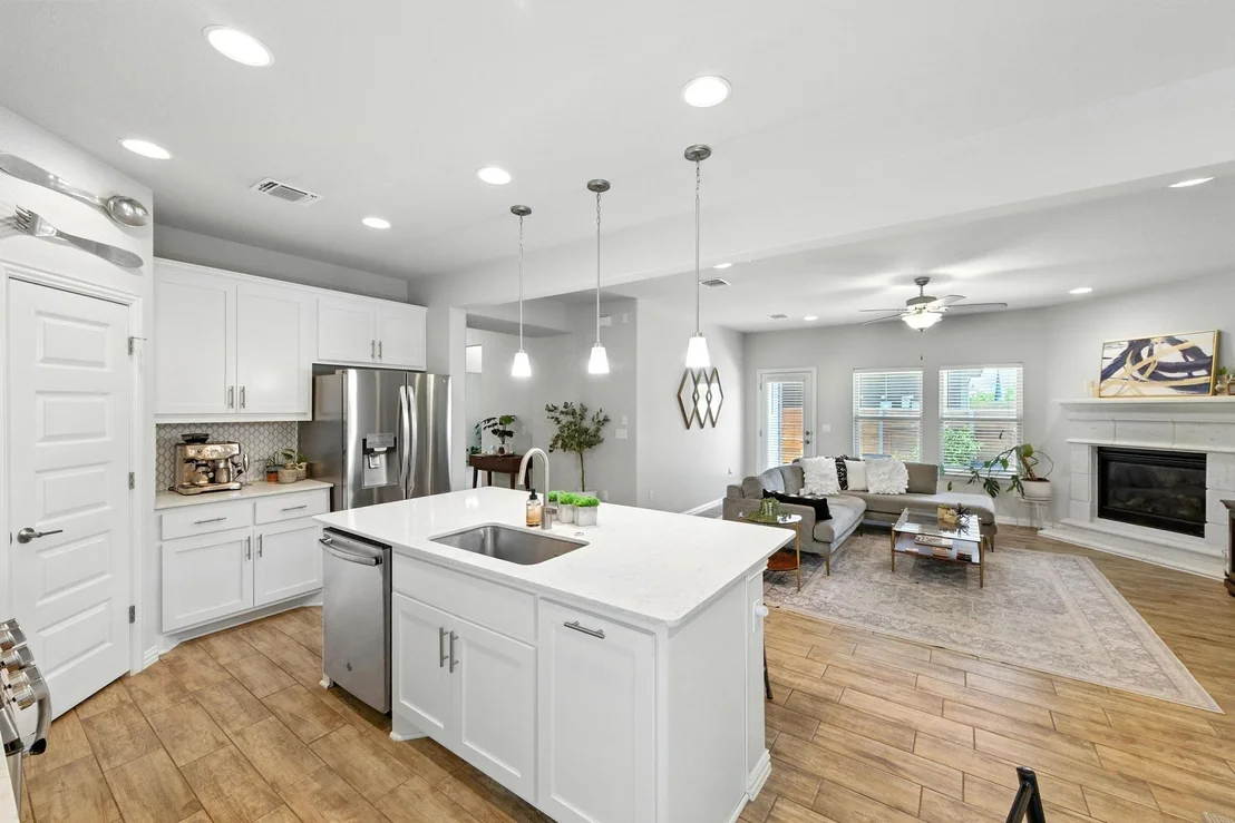 Photo of 5512 Baythorne DR