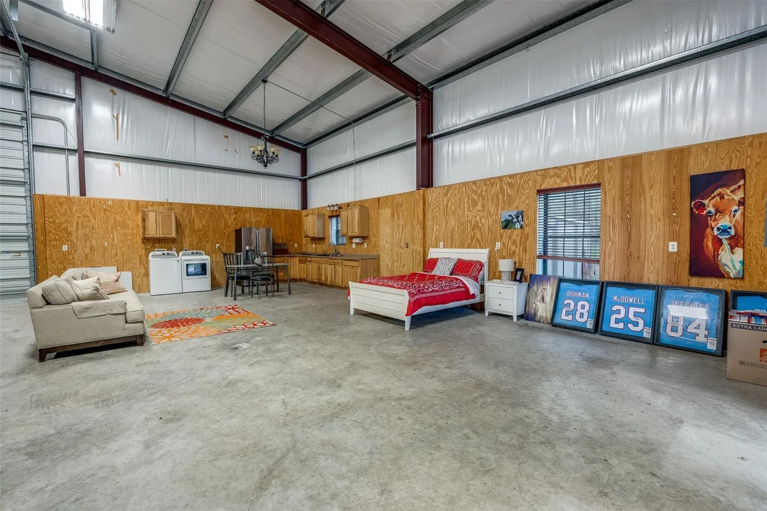 Photo of 237 County Rd 415