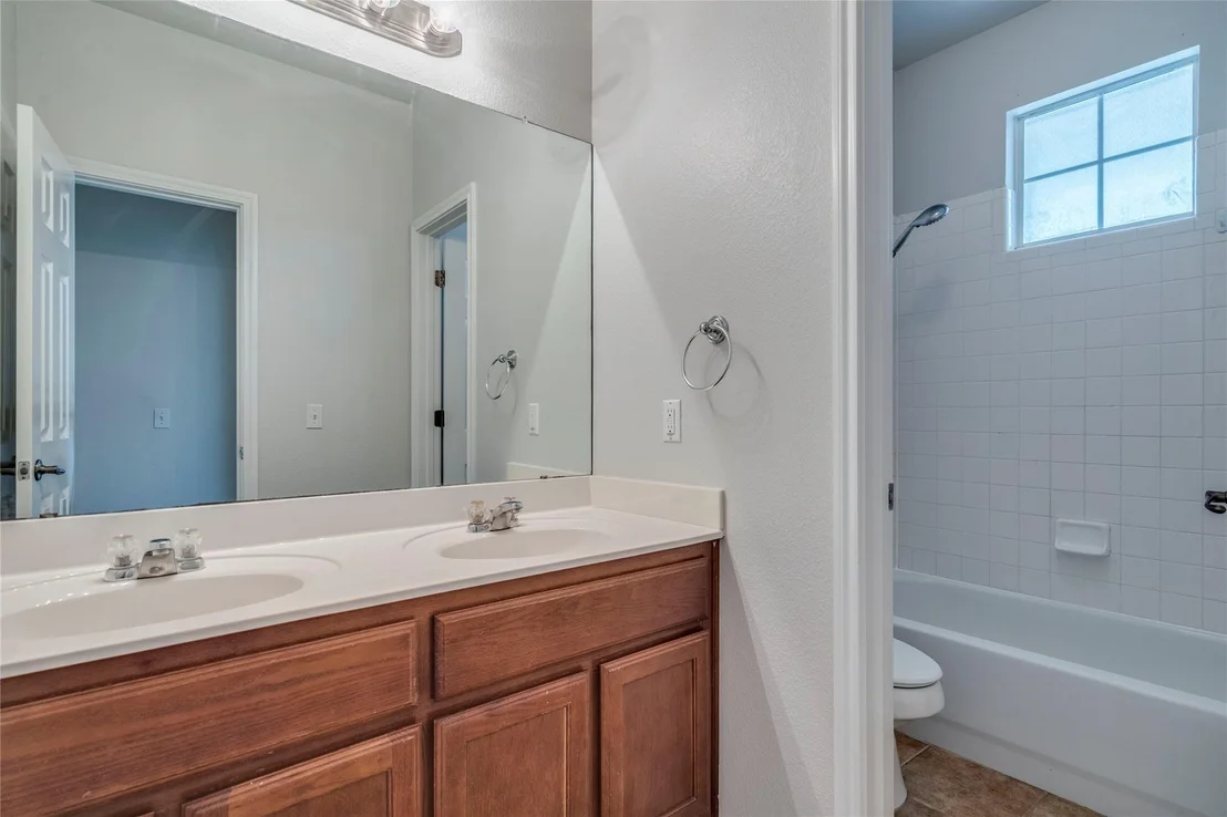 Photo of 813 Kingston Lacy BLVD