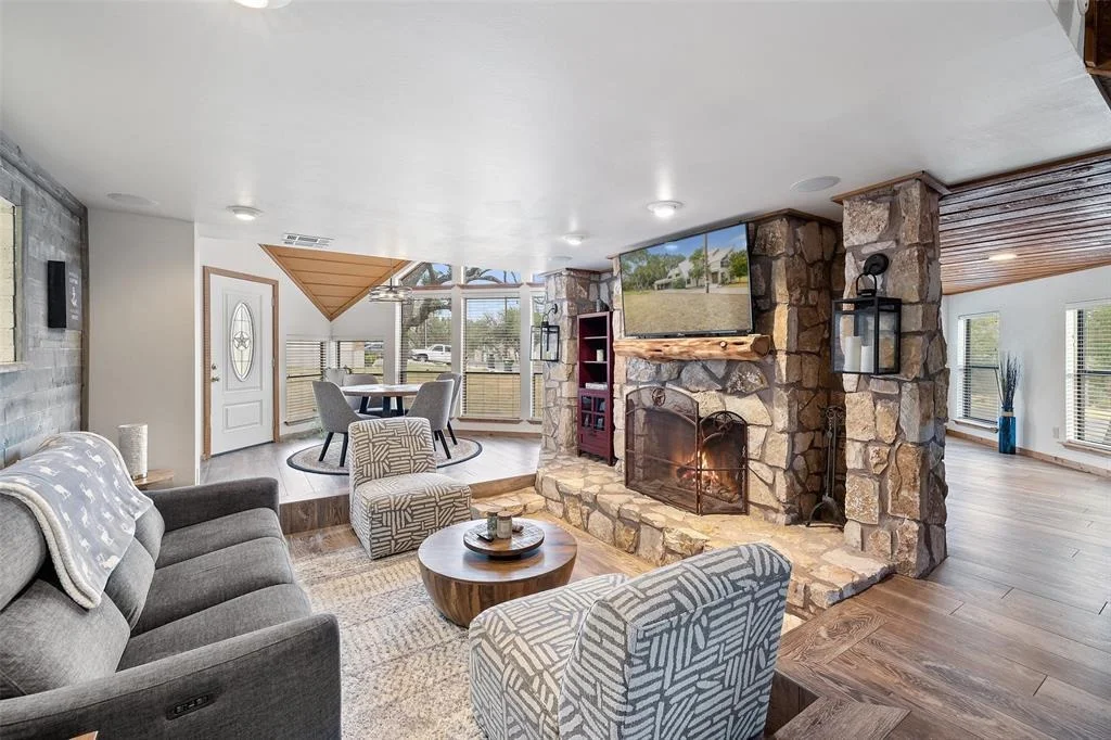 Photo of 318 Coventry RD