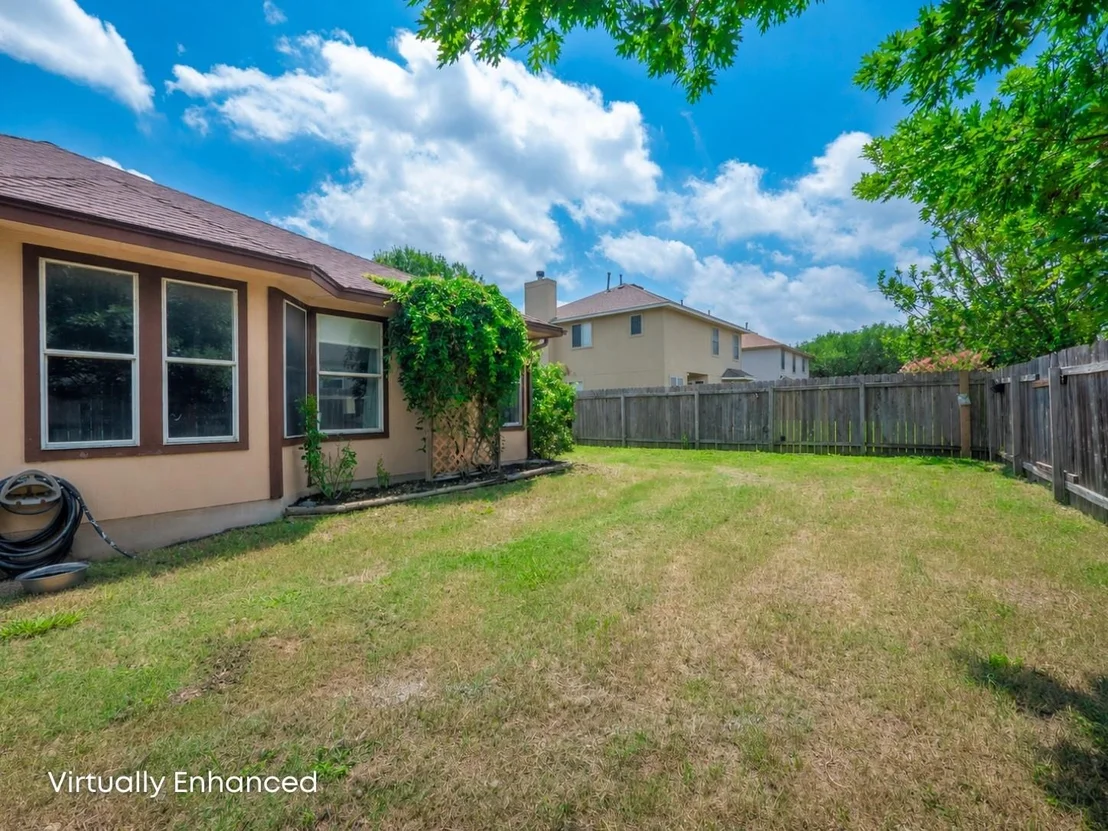 Photo of 105 Dogwood DR