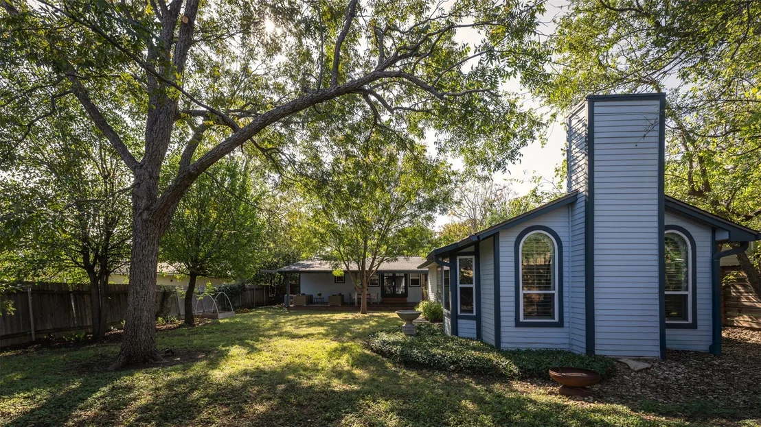 Photo of 5207 Valley Oak DR