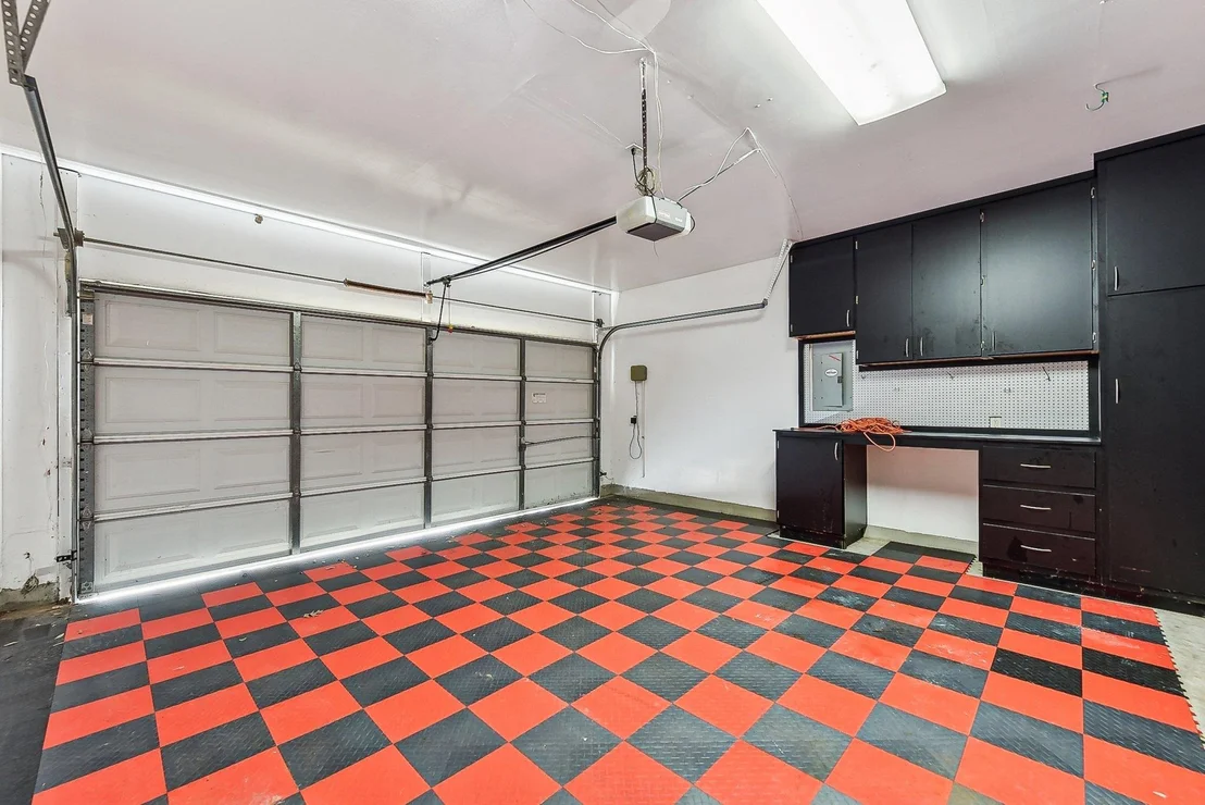 Photo of 3998 Lord Byron CIR