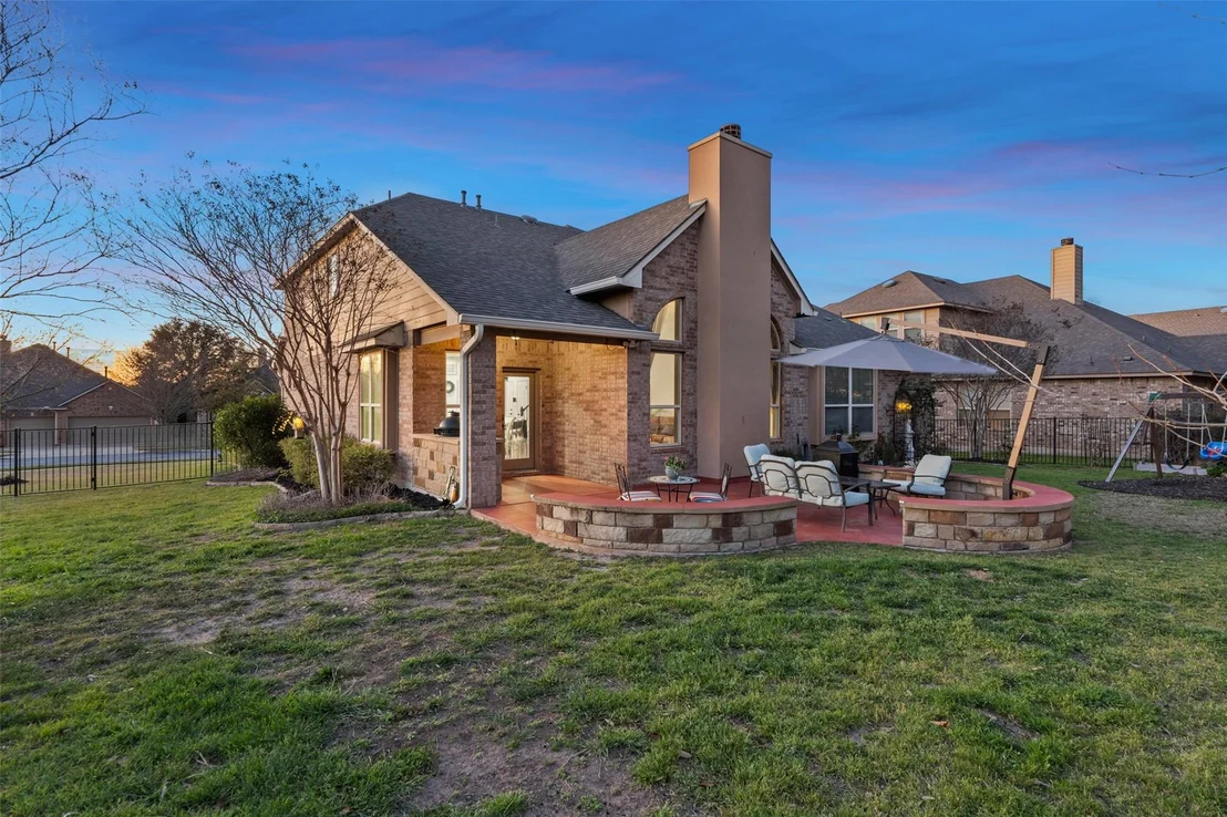 Photo of 302 Bellagio DR