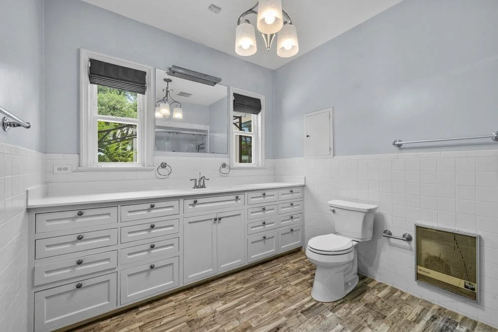Photo of 707 W Thompson Ave