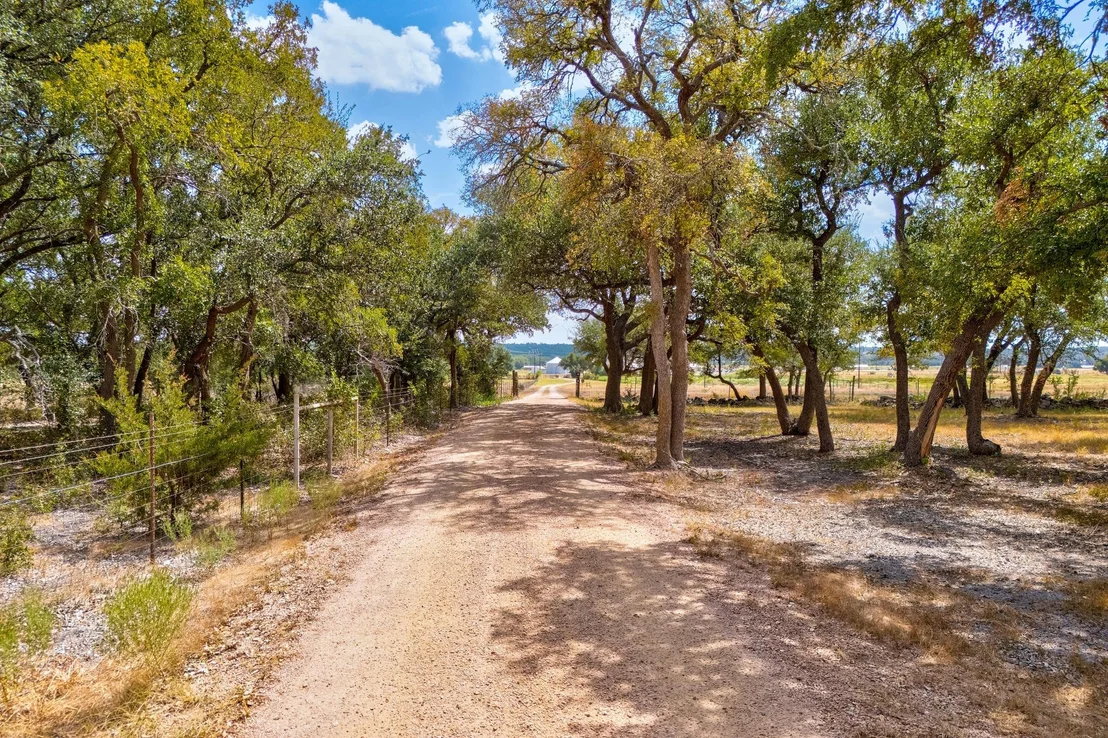 Photo of 1200 County Road 233