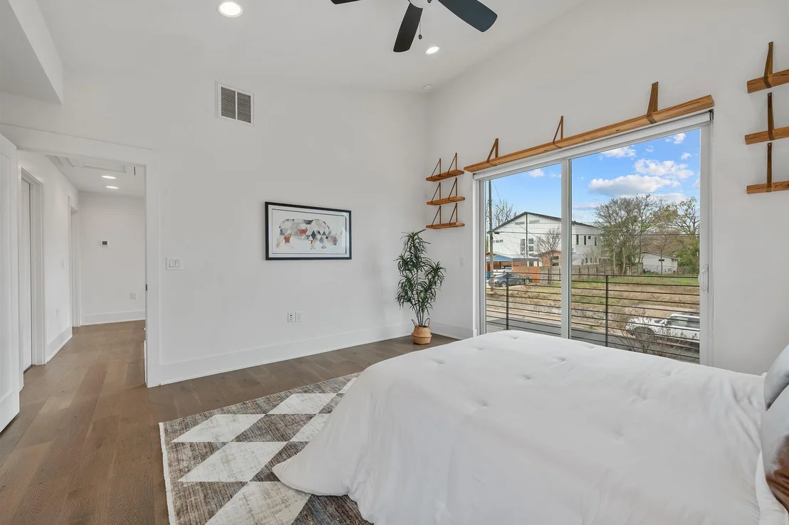 Photo of 5000 Baker ST