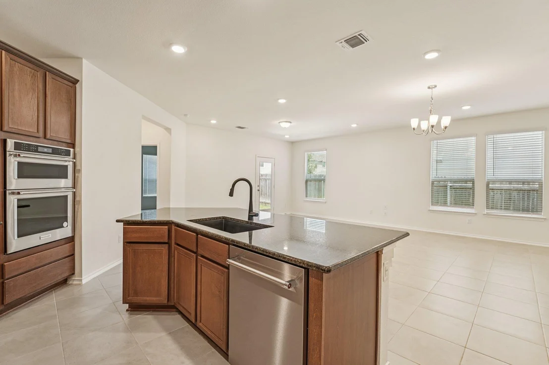 Photo of 1123 Aronia LN