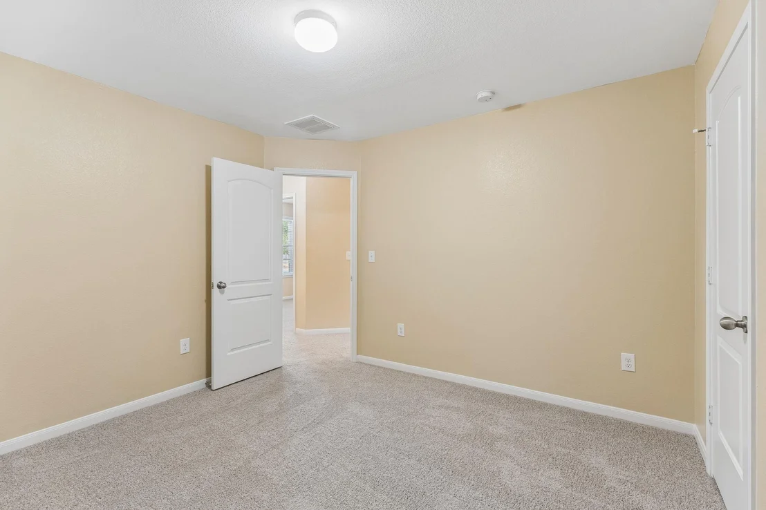 Photo of 505 Pinnacle DR