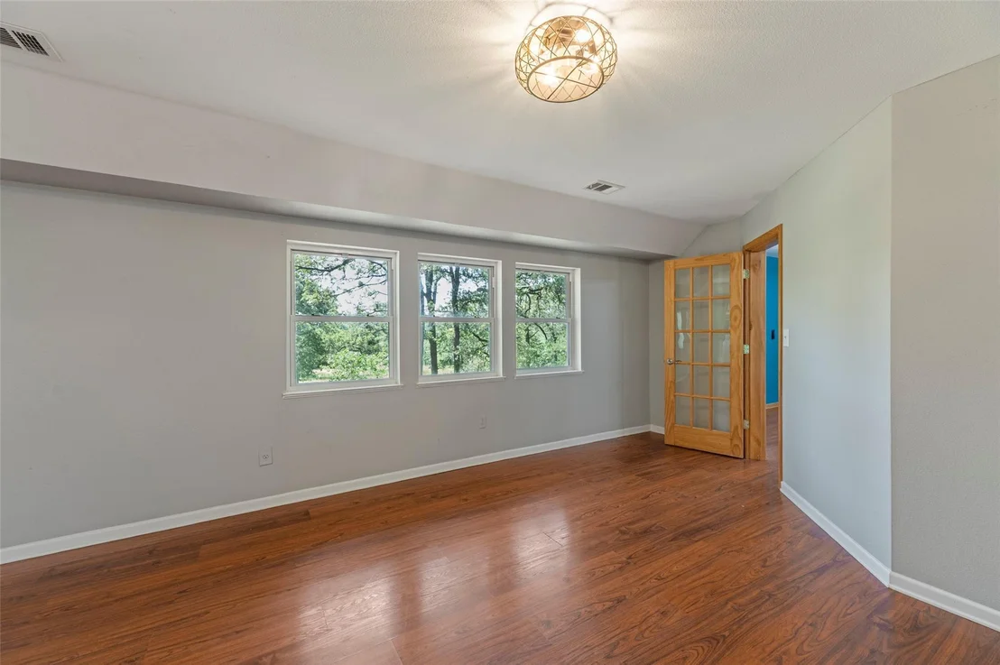 Photo of 180 Ironstone RD