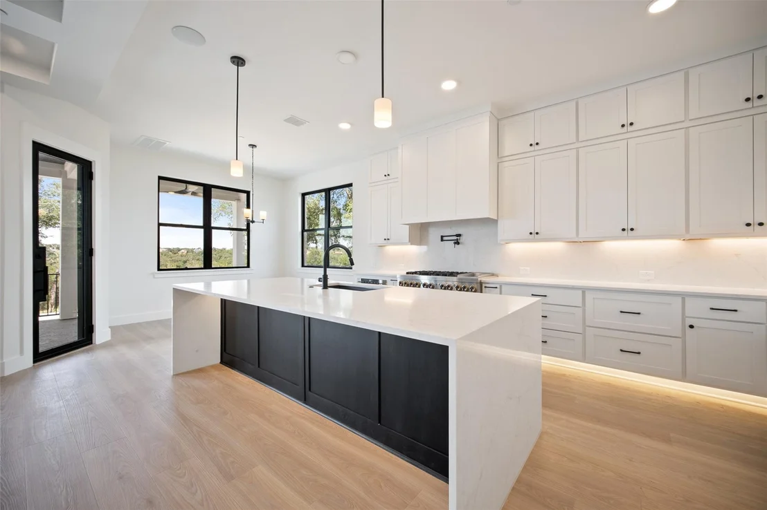 Photo of 10105 Cressida Bend