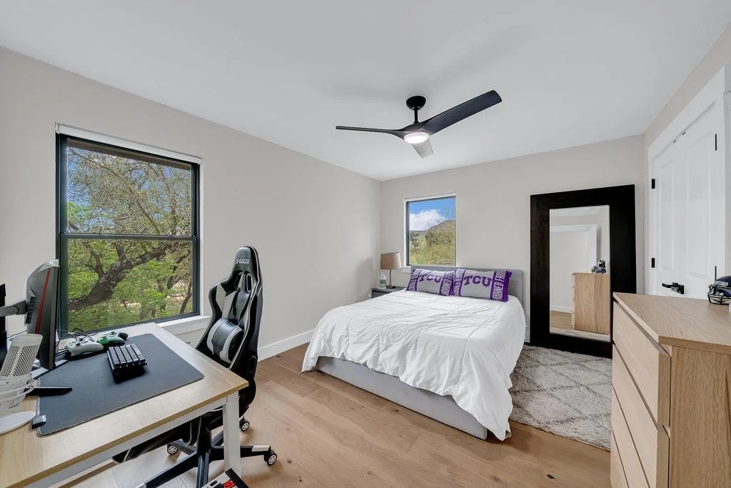 Photo of 1450 Hawthorne LOOP