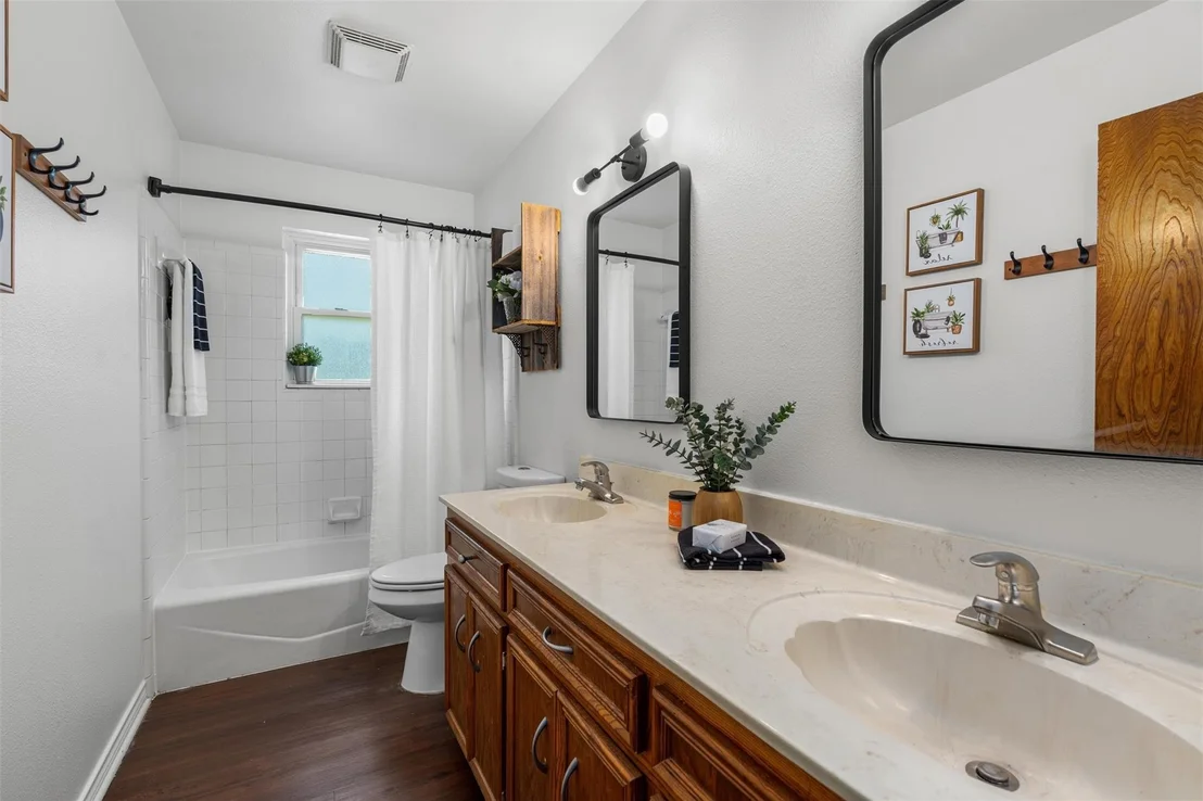 Photo of 112 Riverwood DR