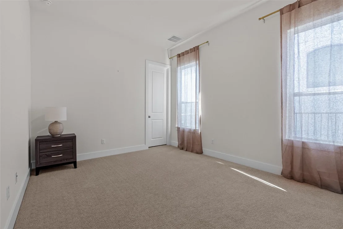 Photo of 921 Trevi Fontana DR